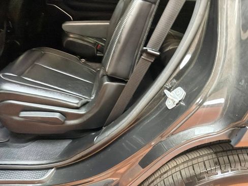 Used 2022 Jeep Grand Cherokee L Limited AWD/4WD image 14
