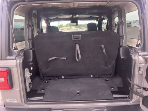 Used 2023 Jeep Wrangler Sport S image 20