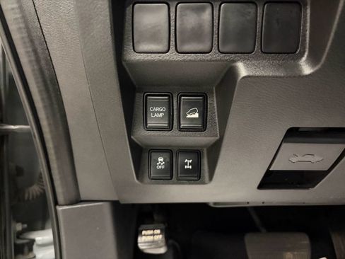 Used 2022 Nissan Frontier PRO-4X w/ Off-Road Protection Package AWD/4WD image 13