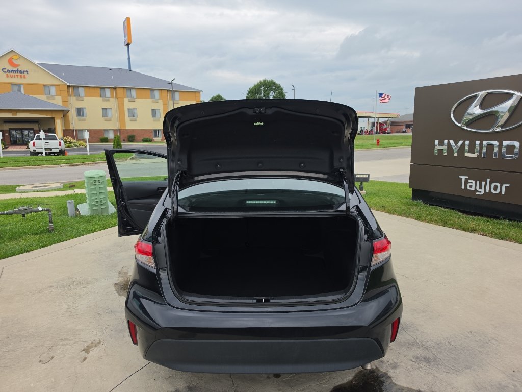 Used 2024 Toyota Corolla LE FWD image 15
