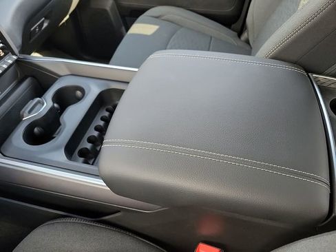 New 2026 RAM 2500 Big Horn AWD/4WD image 20
