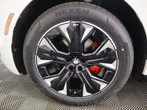 New 2026 BMW iX xDrive45 w/ M Sport Package image 30