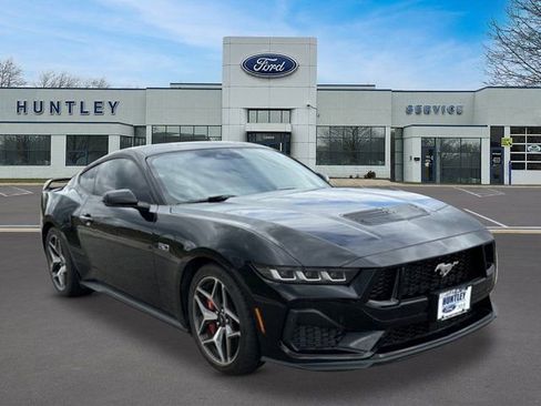 Used 2024 Ford Mustang GT Premium w/ GT Performance Package RWD image 3