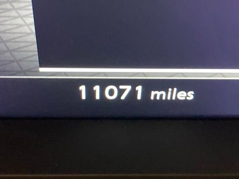 Used 2024 Nissan Pathfinder Platinum image 5