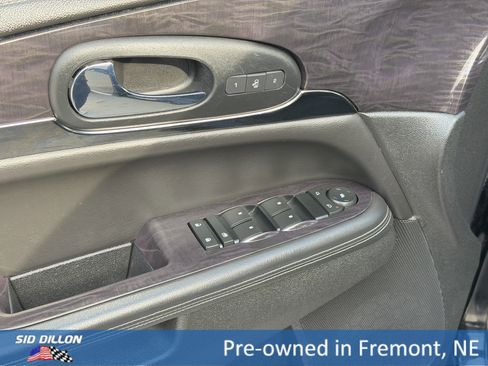 Used 2017 Buick Enclave Leather w/ Trailering Package image 12
