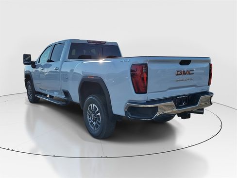 New 2026 GMC Sierra 2500 SLT w/ SLT Convenience Package image 3