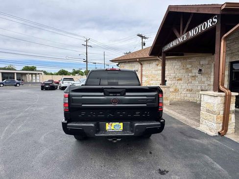 Used 2025 Nissan Frontier PRO-4X image 3