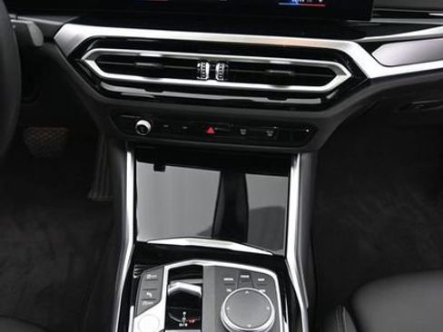 Used 2023 BMW 330i Sedan w/ Premium Package image 16