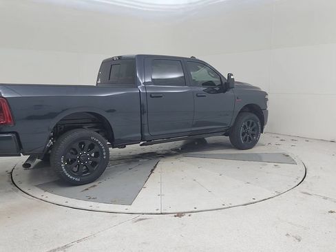 New 2026 RAM 2500 Laramie AWD/4WD image 15