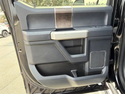 Used 2022 Ford F250 Lariat w/ Lariat Value Package image 21