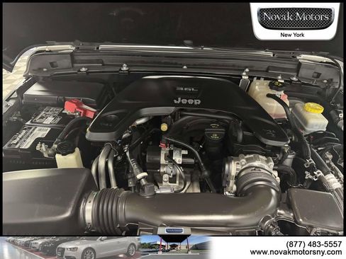 Used 2021 Jeep Wrangler Sport AWD/4WD image 14