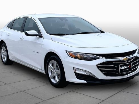 Used 2024 Chevrolet Malibu LT FWD image 3