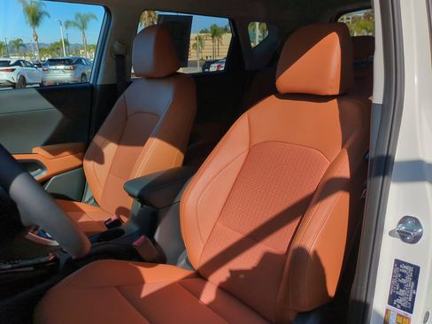 Used 2025 Kia Soul EX image 11