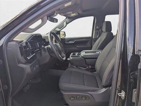 Used 2025 Chevrolet Silverado 1500 LT image 10