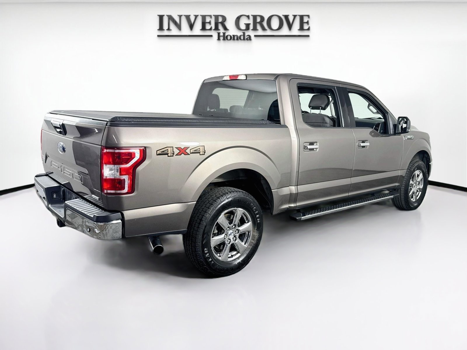 Used 2018 Ford F150 XLT w/ Equipment Group 302A Luxury AWD/4WD image 5
