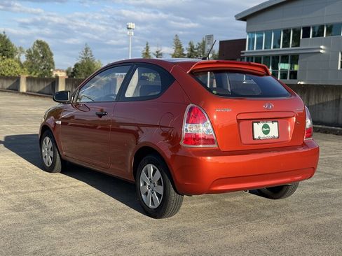 Used 2009 Hyundai Accent GS w/ Popular Equipment Pkg 2 image 3