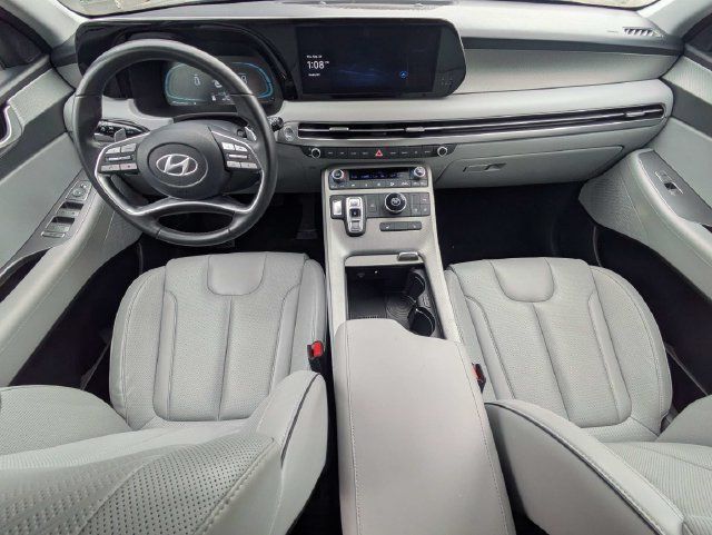 Used 2025 Hyundai Palisade SEL FWD image 13