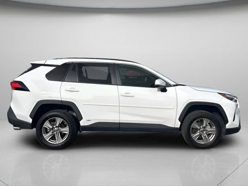 Used 2024 Toyota RAV4 LE image 3