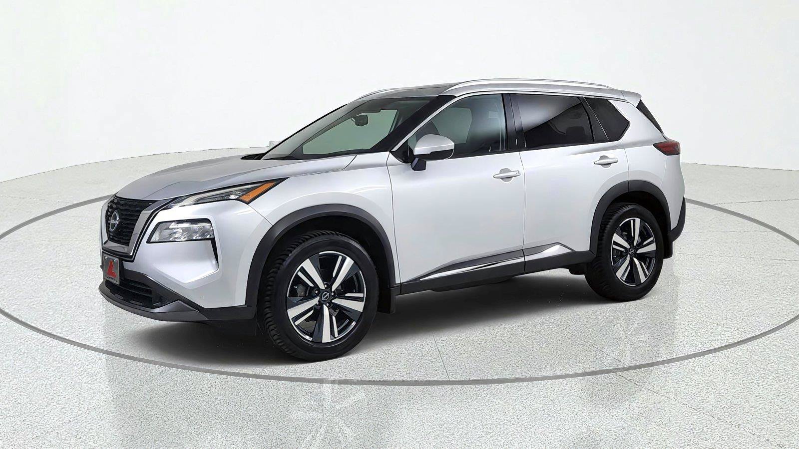 Used 2022 Nissan Rogue SL AWD/4WD image 3