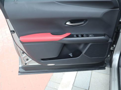 Used 2022 Lexus UX 200 F Sport FWD image 25