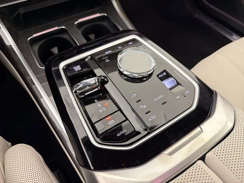 New 2026 BMW 740i xDrive AWD/4WD image 16