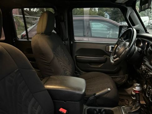 Used 2021 Jeep Wrangler Unlimited Sport AWD/4WD image 8
