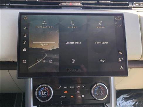 Used 2023 Land Rover Range Rover SE image 15