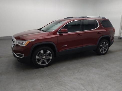 Used 2018 GMC Acadia SLT FWD image 2