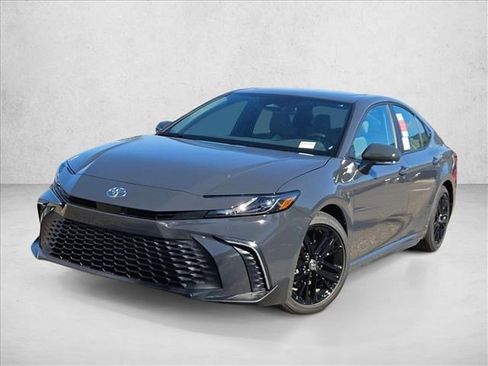 New 2026 Toyota Camry SE image 1