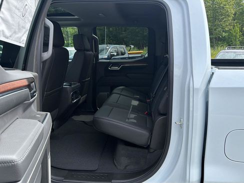 New 2026 GMC Sierra 1500 Denali AWD/4WD image 18