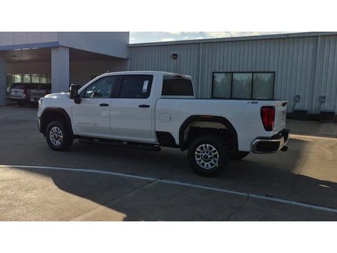 New 2026 GMC Sierra 2500 Pro image 6