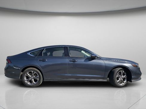 Used 2024 Honda Accord EX image 10