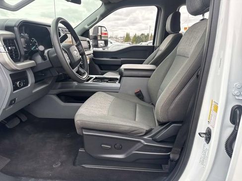 Used 2024 Ford F250 XLT w/ FX4 Off-Road Package image 20