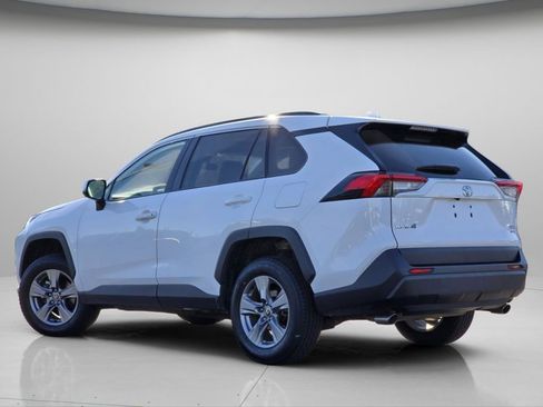 Used 2024 Toyota RAV4 XLE AWD/4WD image 20