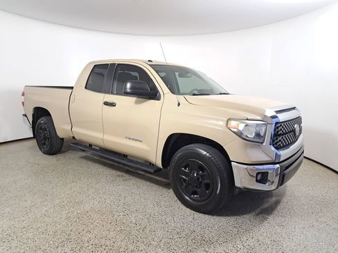 Used 2019 Toyota Tundra SR5 w/ SR5 Upgrade Package image 4