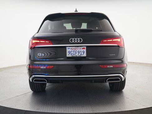 Used 2023 Audi Q5 e Premium Plus w/ Premium Plus Package image 4