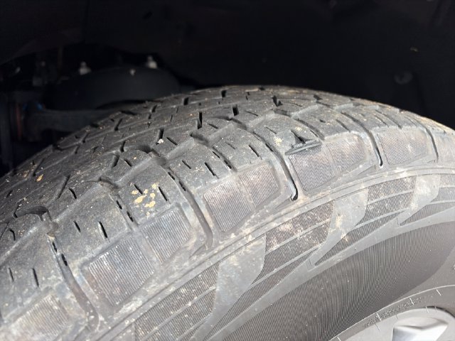 Used 2025 Ford Expedition Max Active AWD/4WD image 28