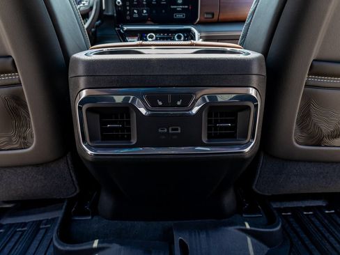 Used 2026 GMC Sierra 3500 Denali Ultimate AWD/4WD image 29