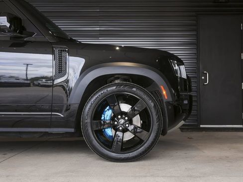 Used 2022 Land Rover Defender 90 V8 image 11