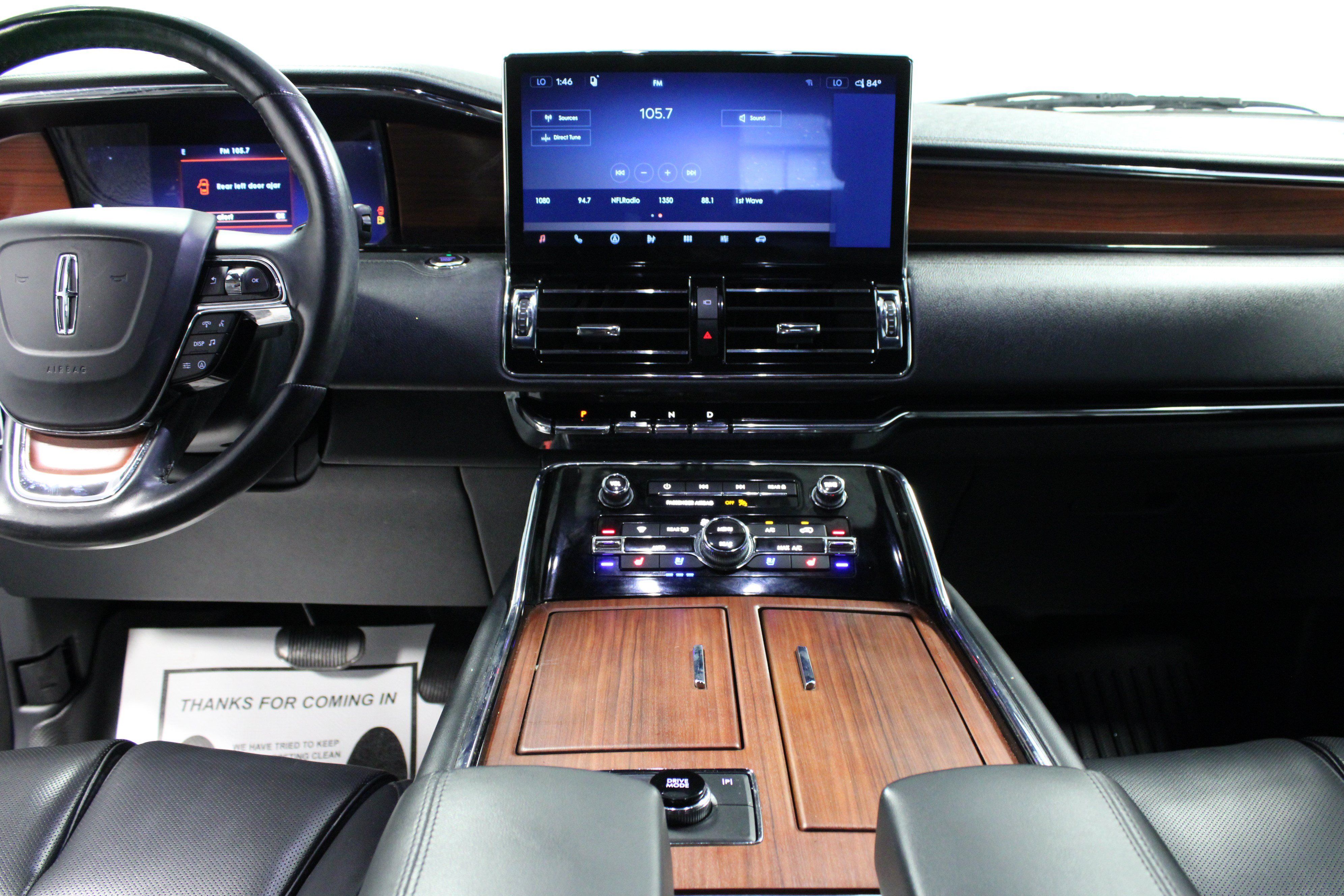 Used 2023 Lincoln Navigator 2WD image 19