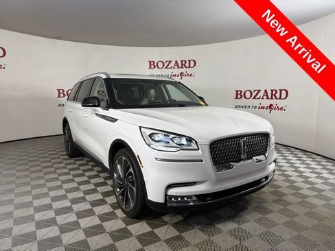 Used 2020 Lincoln Aviator Reserve w/ Equipment Group 202A AWD/4WD image 1