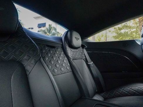 Used 2020 Bentley Continental GT V8 image 90