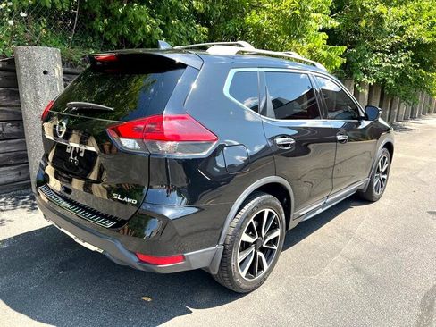Used 2018 Nissan Rogue SL w/ Premium Package image 8