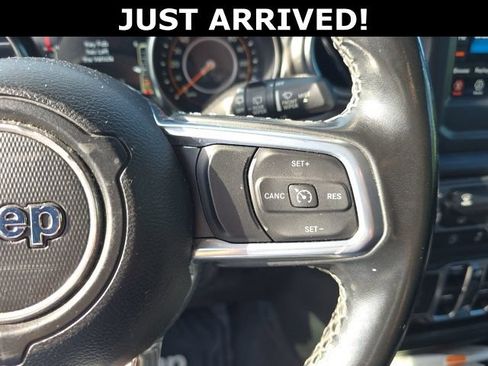 Used 2021 Jeep Wrangler Unlimited Sahara AWD/4WD image 12