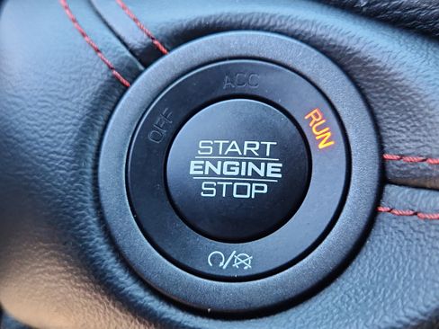 Used 2024 Dodge Durango GT AWD/4WD image 23