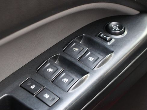 Used 2021 Chevrolet Colorado W/T w/ Custom Special Edition image 15