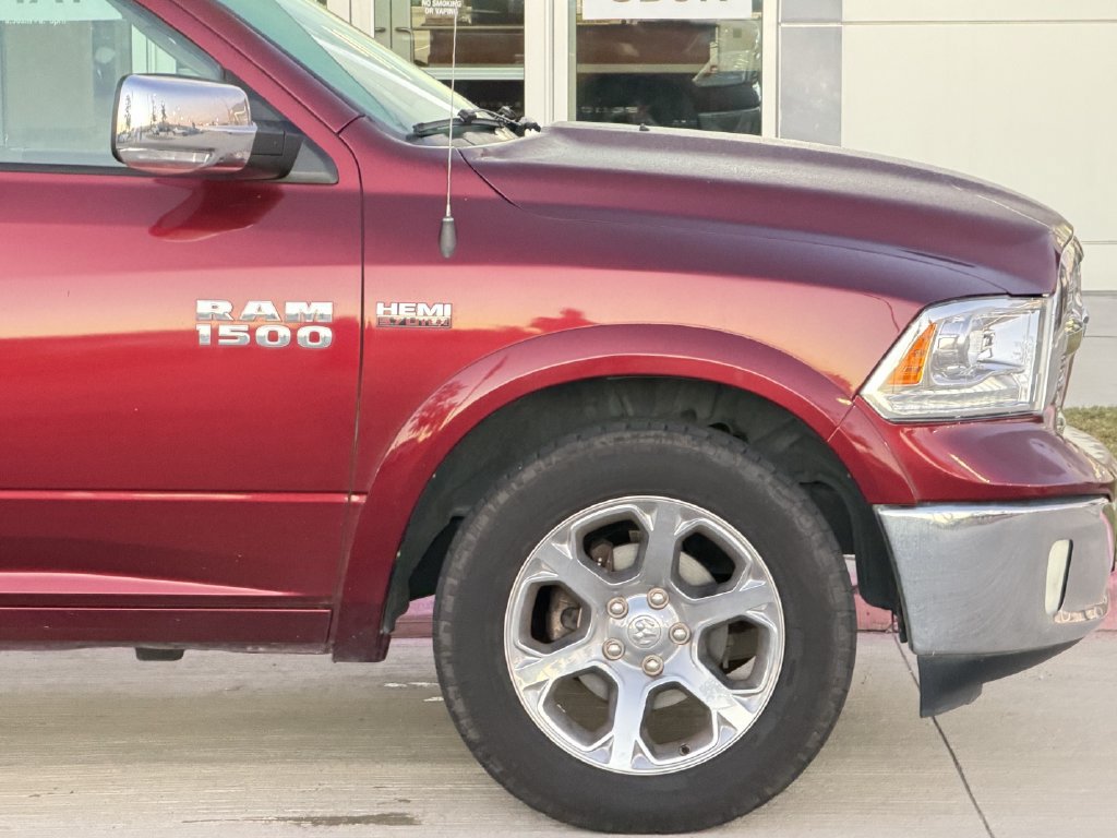 Used 2018 RAM 1500 Laramie RWD image 2