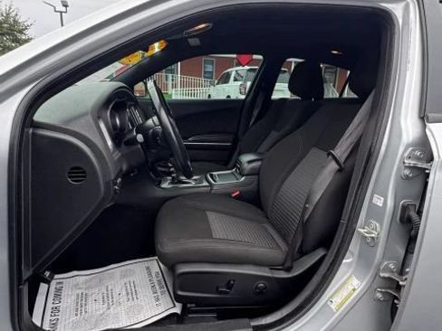 Used 2023 Dodge Charger SXT RWD image 10