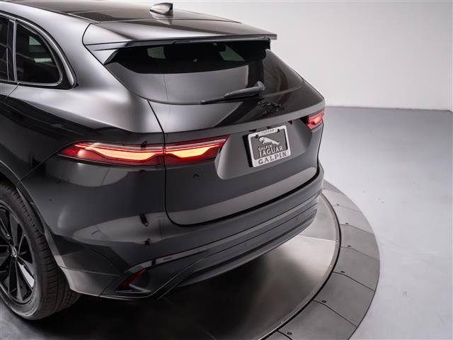 New 2025 Jaguar F-PACE R-Dynamic S AWD/4WD image 31