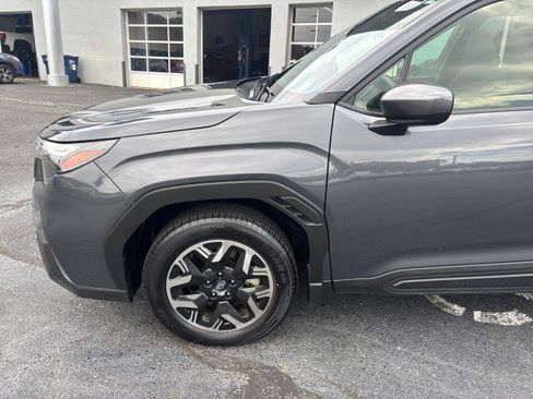 Certified 2025 Subaru Forester Premium w/ Convenience Package #1 AWD/4WD image 7